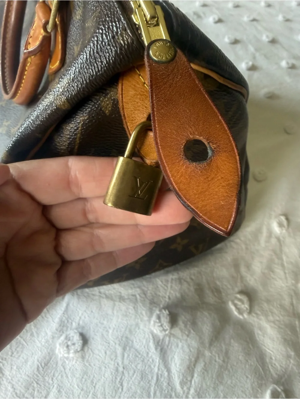 Louis Vuitton Monogram Vintage Speedy 30 Bag